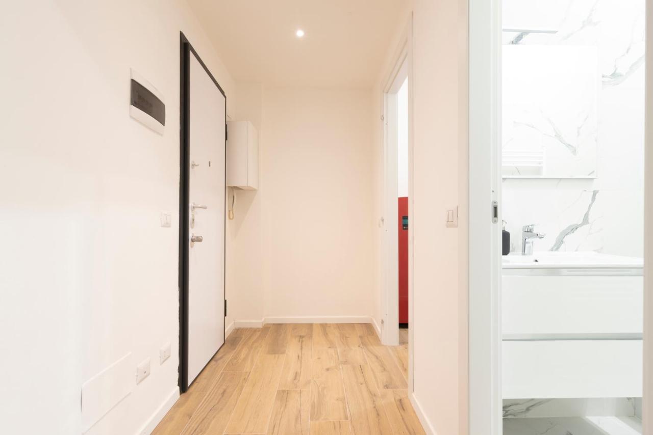 Chic Home Milano "Wifi & Smart Lock" ภายนอก รูปภาพ